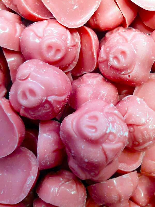 Hannah's Pink Pigs Hannah's Pink Pigs