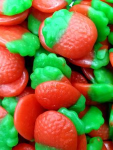 Sweetzone Giant Strawberries - A Sweet Delgiht